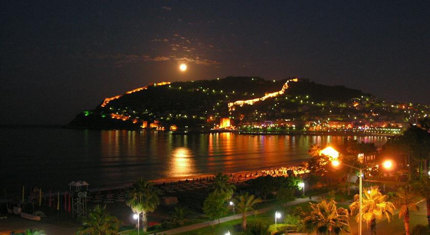 Alanya Beach Hotel Exterior photo
