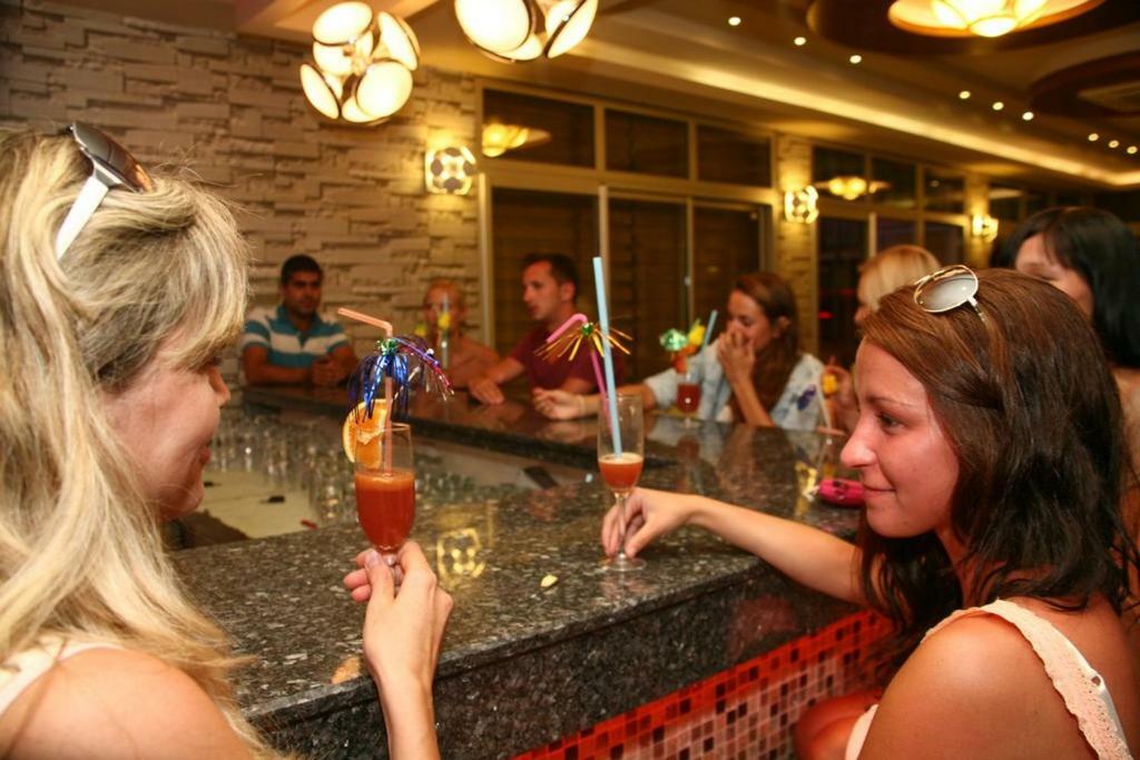 Alanya Beach Hotel Exterior photo